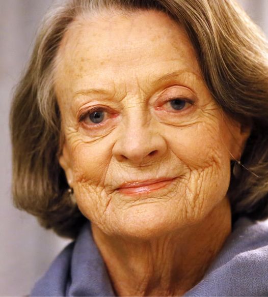 New public photos of Maggie Smith surface—fans can’t hold back their tears