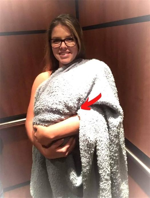 The woman entered the hospital with a blanket covering what everyone assumed was a child, but as she disclosed what she had brought, the doctors and nurses fell silent. Take a look at what she hid: