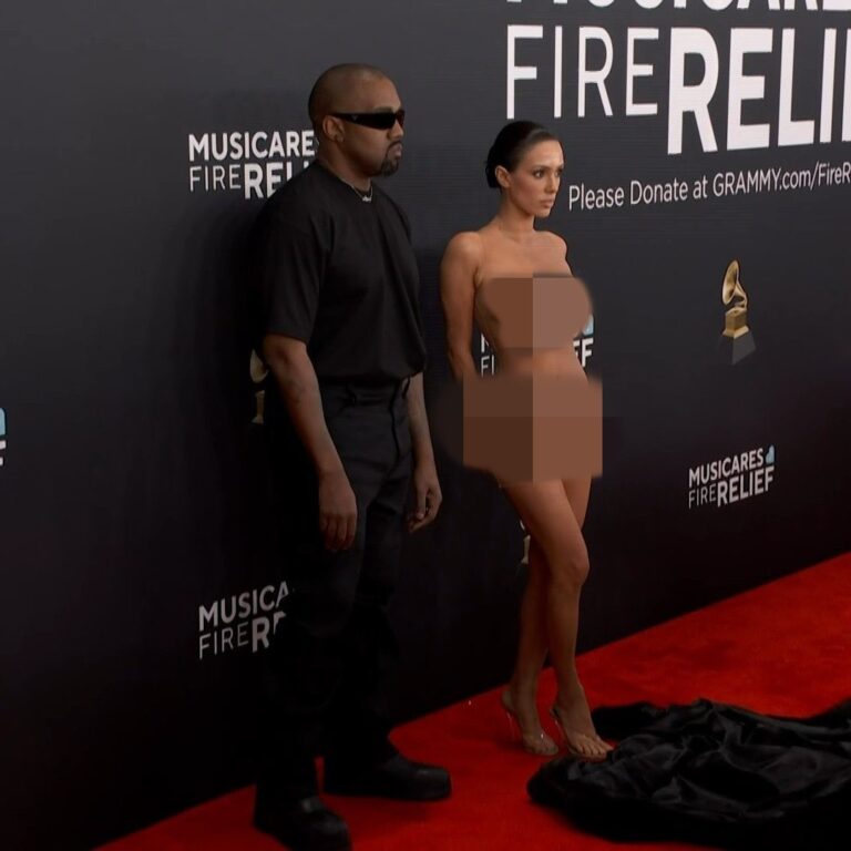 Naked dresses dominated on the #Grammys red carpet. See the most risqué looks of the night — including Bianca Censori’s fully nude look 👀 👇