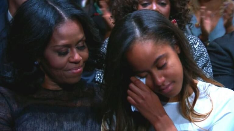 Minutes ago in Chicago, Michelle Obama was confirmed!